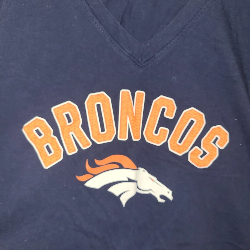 NFL Women's Denver Colorado Broncos Football top large EUC